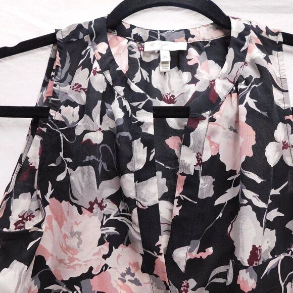 Joie XS  Black & Pink Floral Print Silk Blouse EUC - Picture 3 of 4